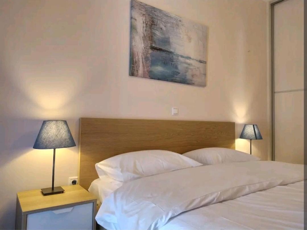 Stylish -Modern Apartment Heart Of Marousi เอเธนส์ ภายนอก รูปภาพ